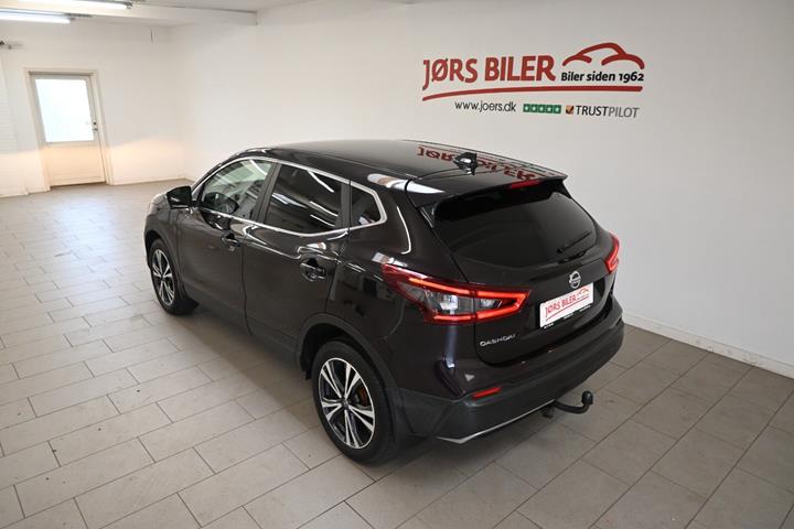 Sort Nissan Qashqai fra 2019