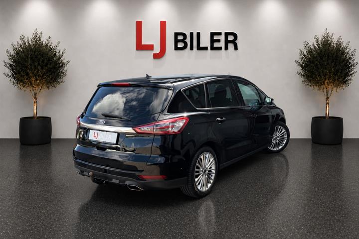 Sort Ford S-MAX fra 2019