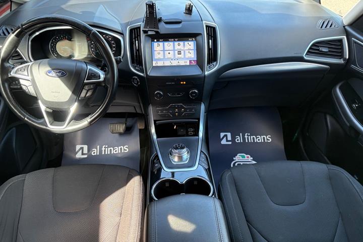 Sort Ford S-MAX fra 2019