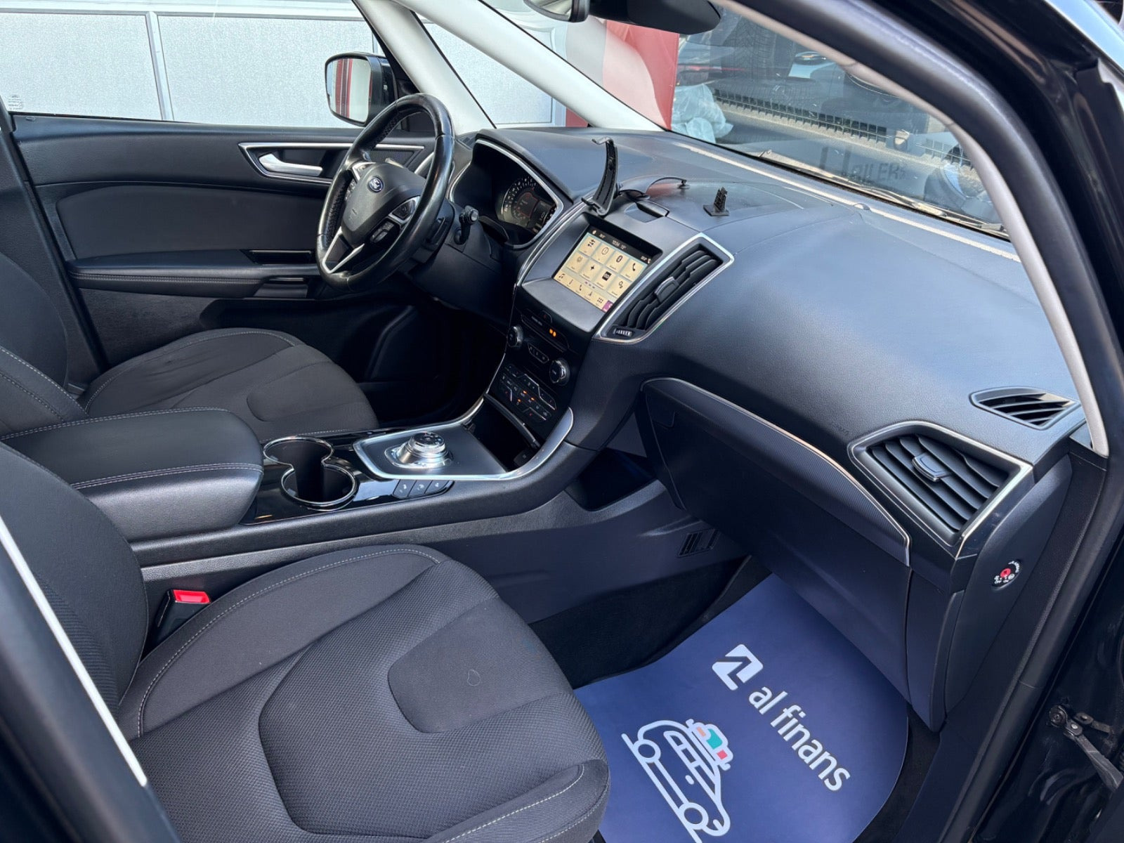 Sort Ford S-MAX fra 2019
