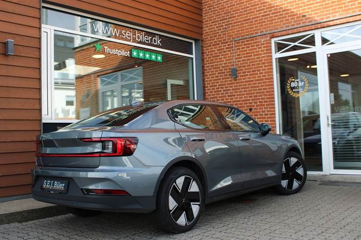Grå Polestar 2 fra 2025