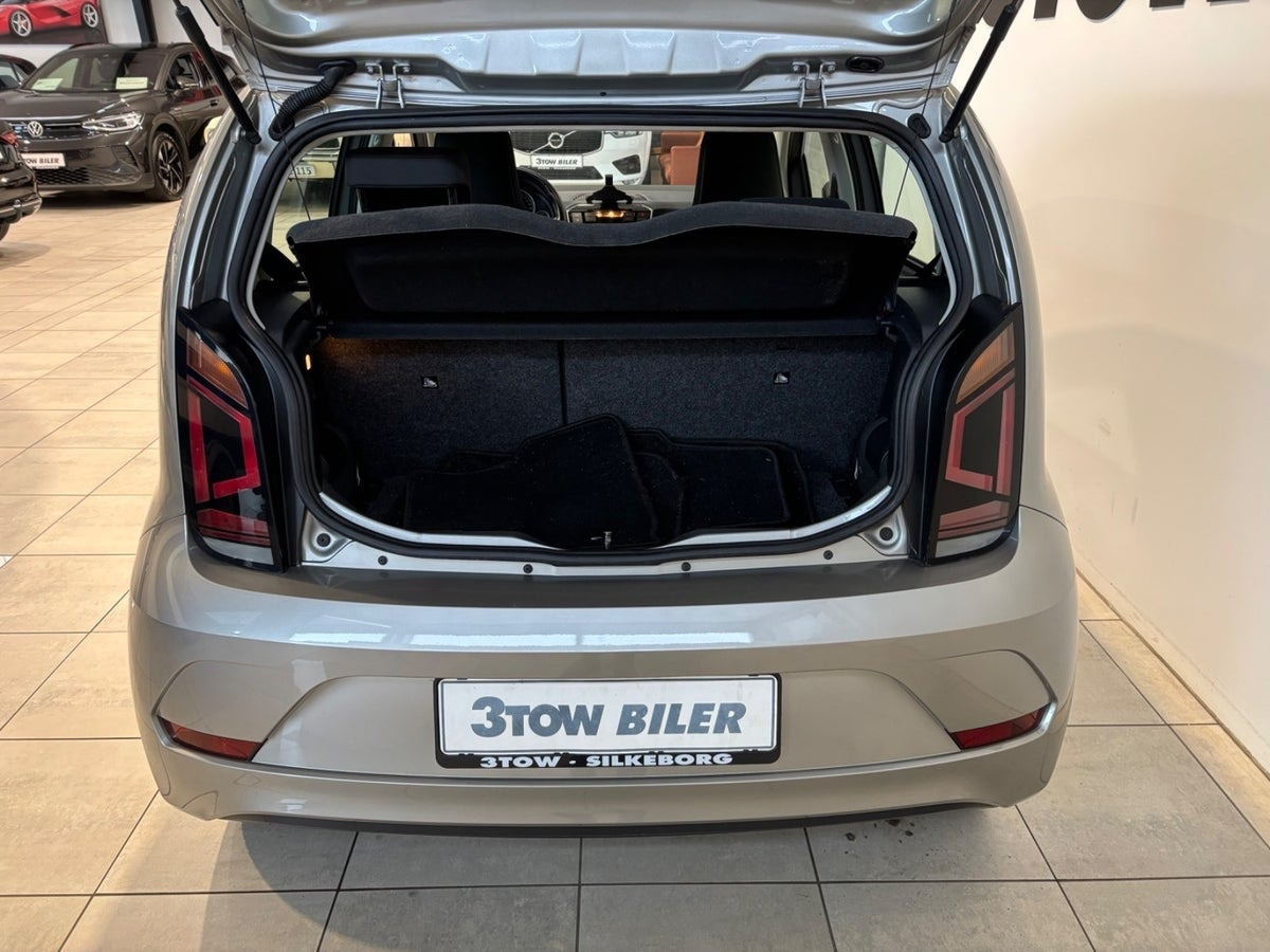 Grå VW UP! fra 2018