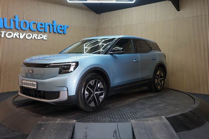 Blå Ford Explorer fra 2025