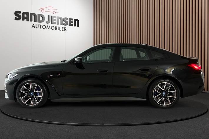 Sort BMW i4 fra 2024