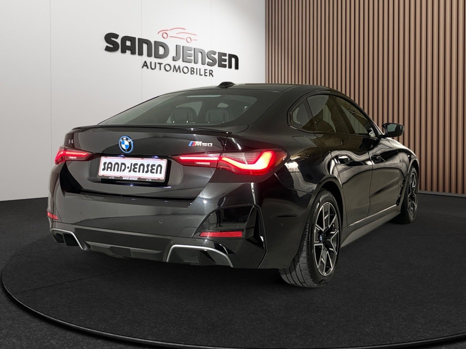 Sort BMW i4 fra 2024