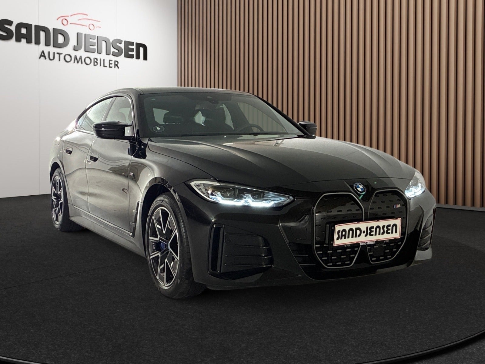 Sort BMW i4 fra 2024