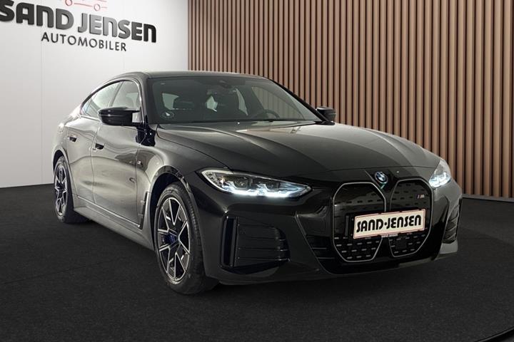 Sort BMW i4 fra 2024