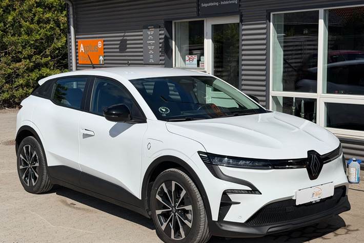 Grå Renault Megane E-Tech fra 2022