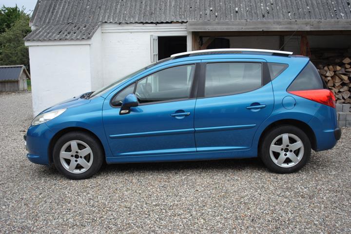 undefined Peugeot 207 fra 2009