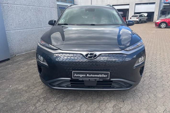 Grå Hyundai Kona fra 2020