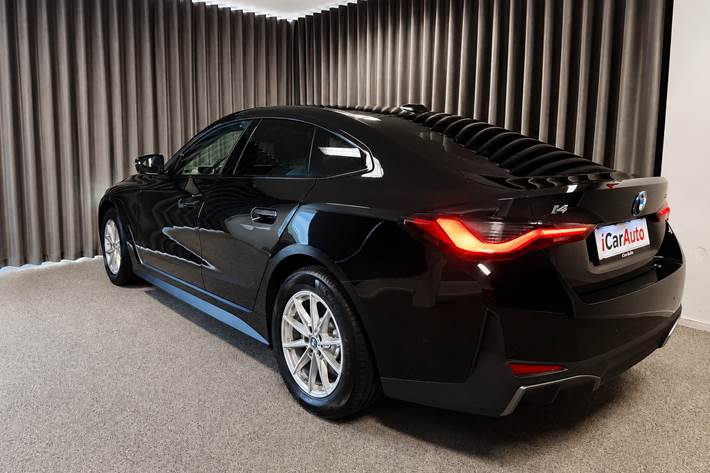 Sort BMW i4 fra 2023