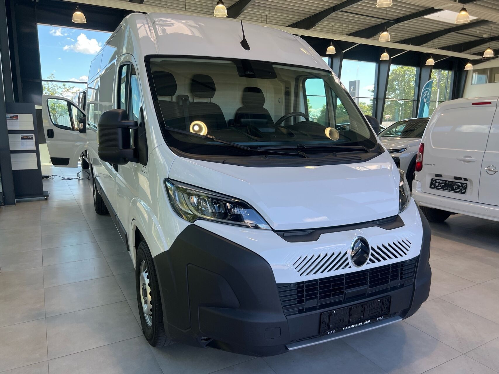 Hvid Citroën Jumper fra 2024