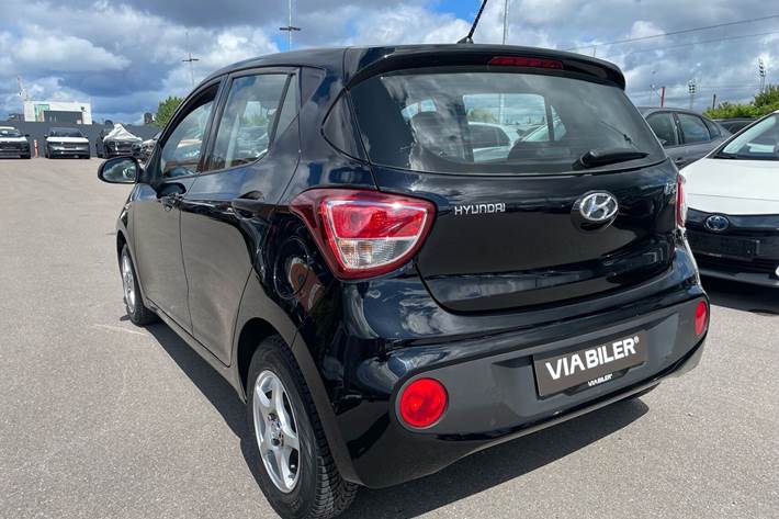 Sort Hyundai i10 fra 2018