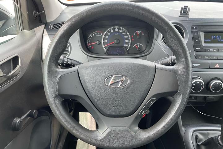 Sort Hyundai i10 fra 2018