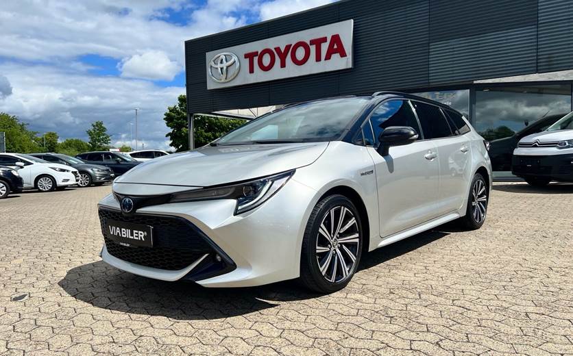 Toyota Corolla 1,8 Touring Sports Hybrid H3 Premium E-CVT 122HK Stc Trinl. Gear