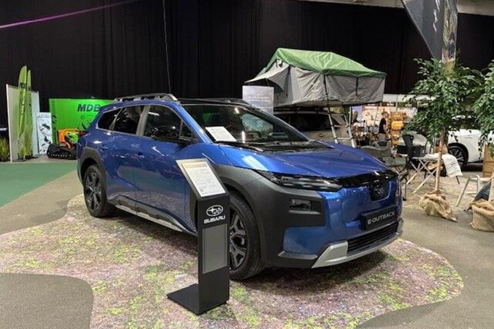 Bronze Subaru e-Outback fra 2026 set udefra