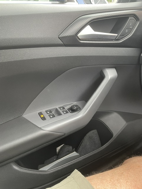 Sølv VW T-Cross fra 2020