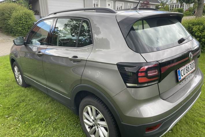 Sølv VW T-Cross fra 2020