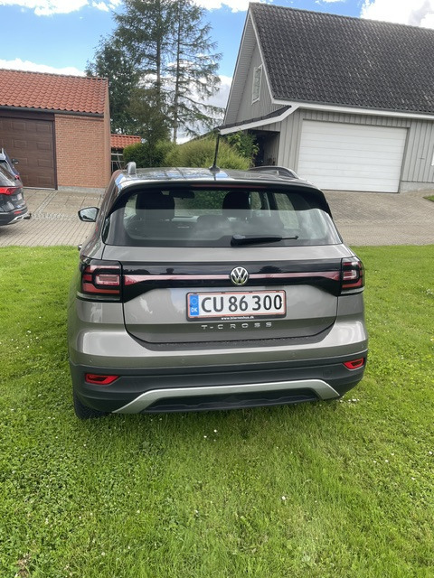 Sølv VW T-Cross fra 2020
