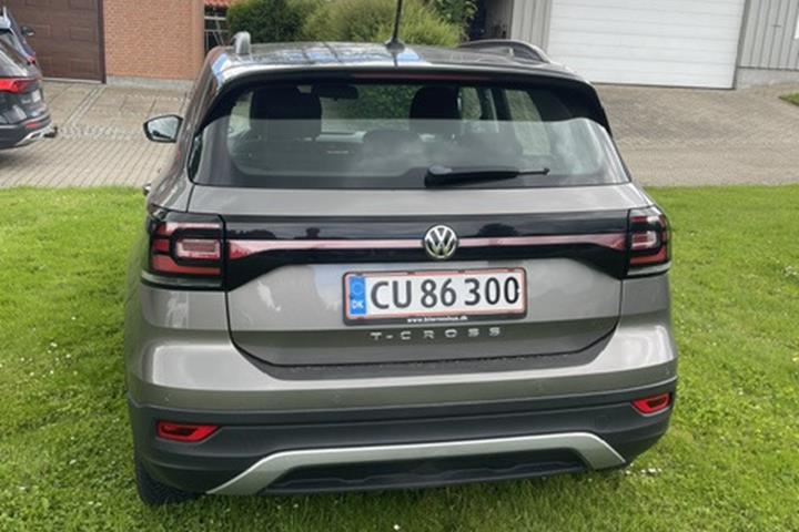Sølv VW T-Cross fra 2020