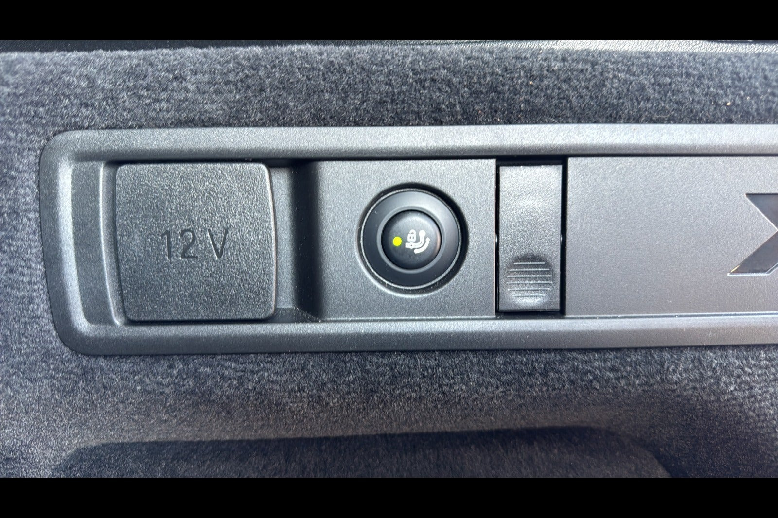 Hvid BMW X5 fra 2024