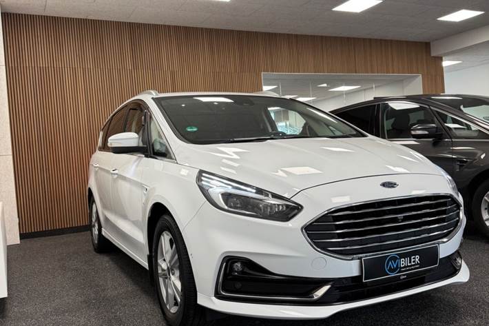 Hvid Ford S-MAX fra 2021