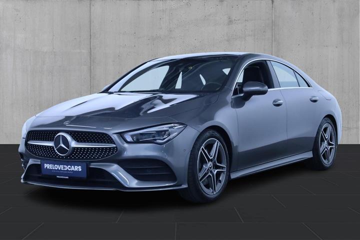 Grå Mercedes CLA220 d fra 2020 set udefra