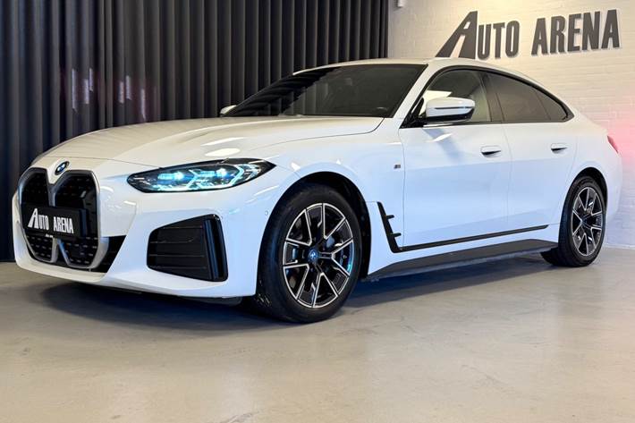 Hvid BMW i4 fra 2023