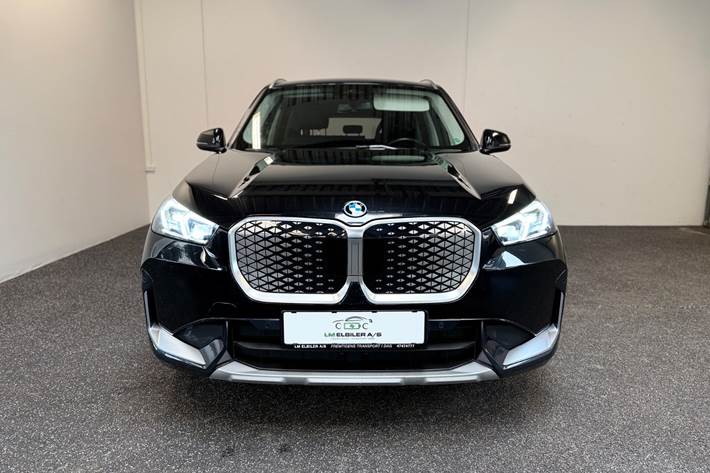 Sort BMW iX1 fra 2024