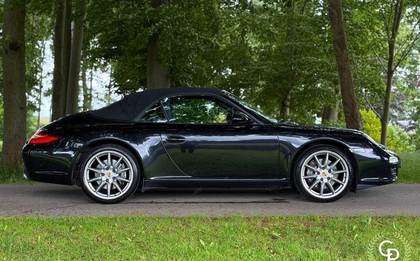 Porsche 911 Carrera