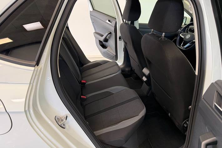 Hvid VW Polo fra 2023