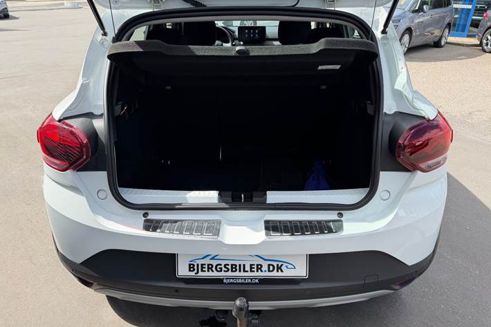 Hvid Dacia Sandero Stepway fra 2021