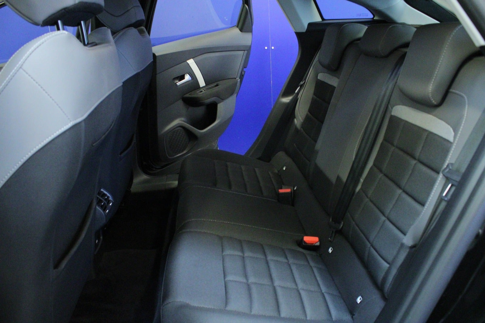 Sort Citroën ë-C4 fra 2025