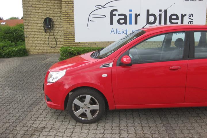 Rød Chevrolet Aveo fra 2010