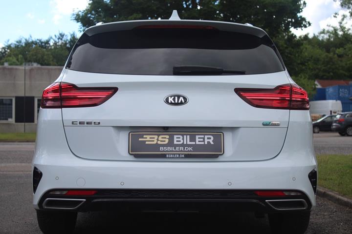 Hvid Kia Ceed fra 2020
