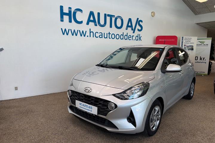 Sølv Hyundai i10 fra 2020