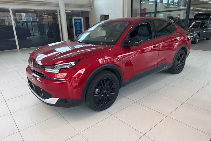 Rød Citroën ë-C4 X fra 2024