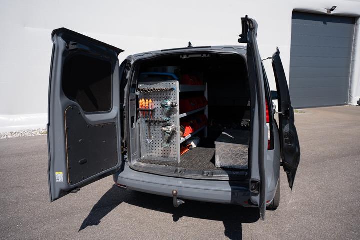 Sort VW Caddy fra 2024