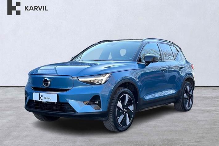 Blå Volvo XC40 fra 2023
