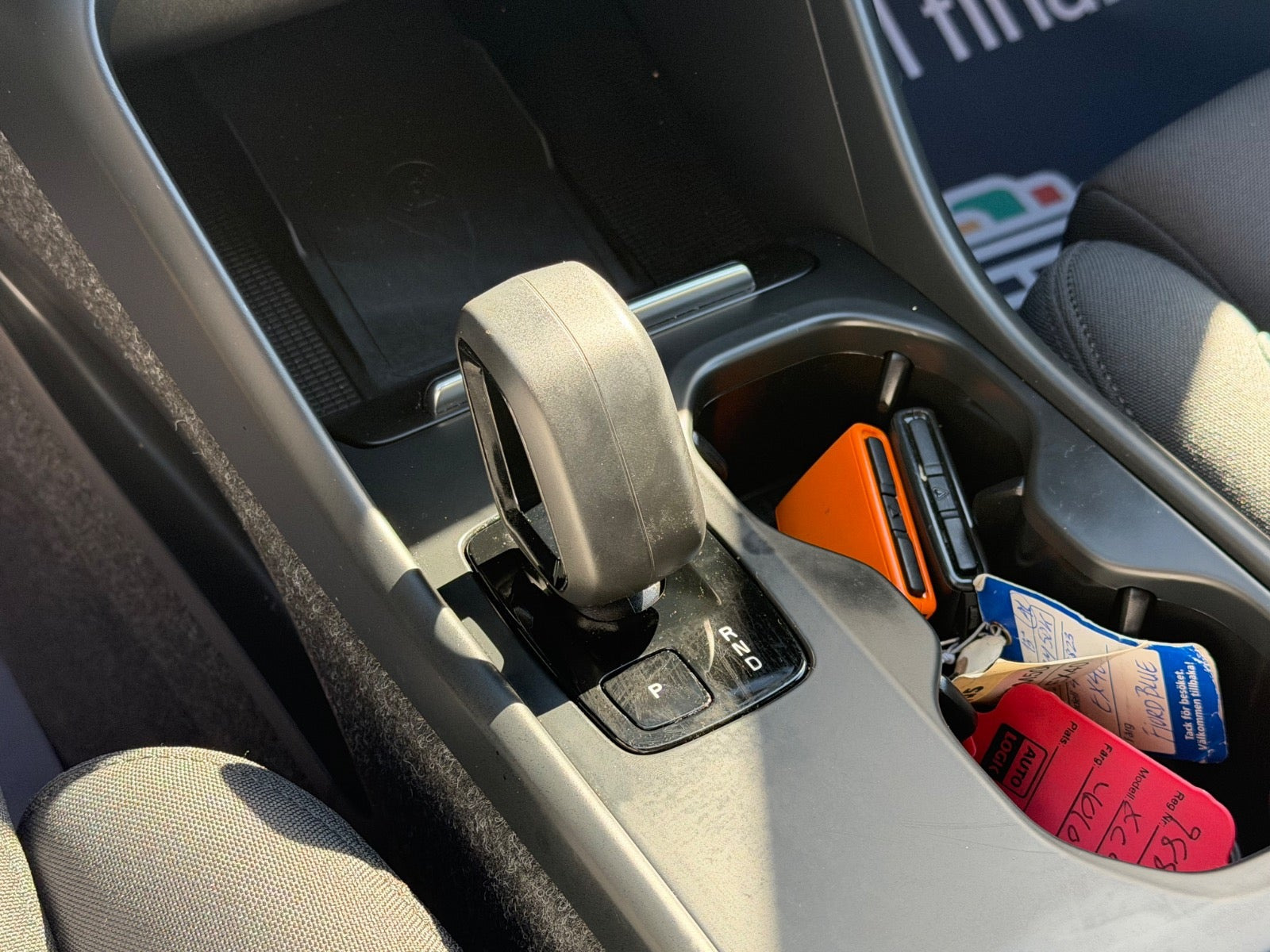 Blå Volvo EX40 fra 2025
