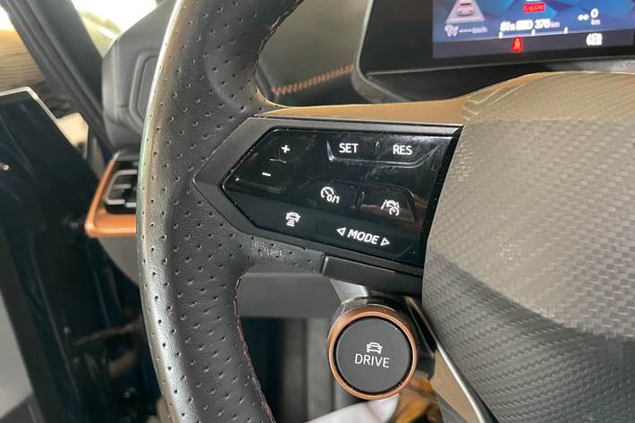 Blå Cupra Born fra 2023