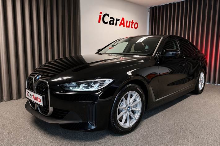 Sort BMW i4 fra 2023