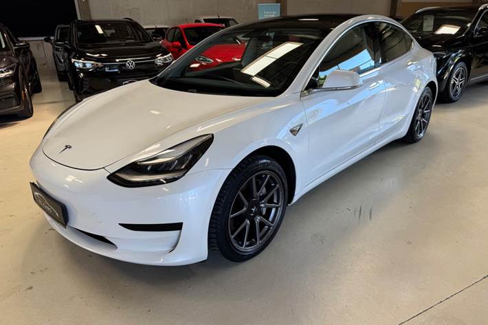 undefined Tesla Model 3 fra 2020