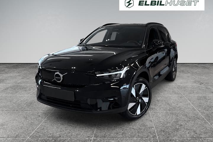Sort Volvo XC40 fra 2024