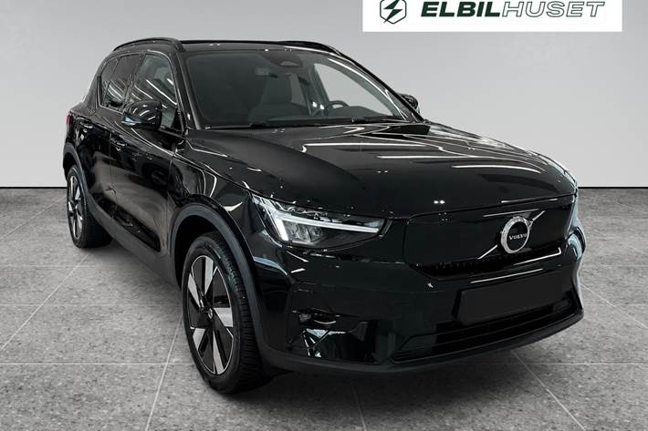 Sort Volvo XC40 fra 2024