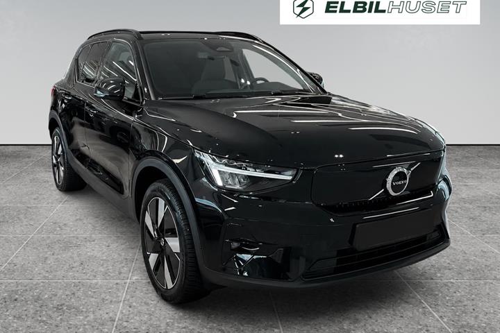 Sort Volvo XC40 fra 2024
