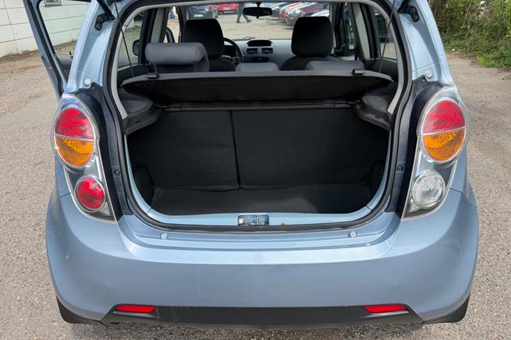 Grøn Chevrolet Spark fra 2010