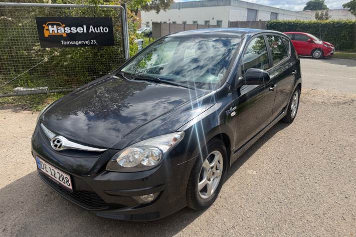 Grøn Hyundai i30 fra 2010