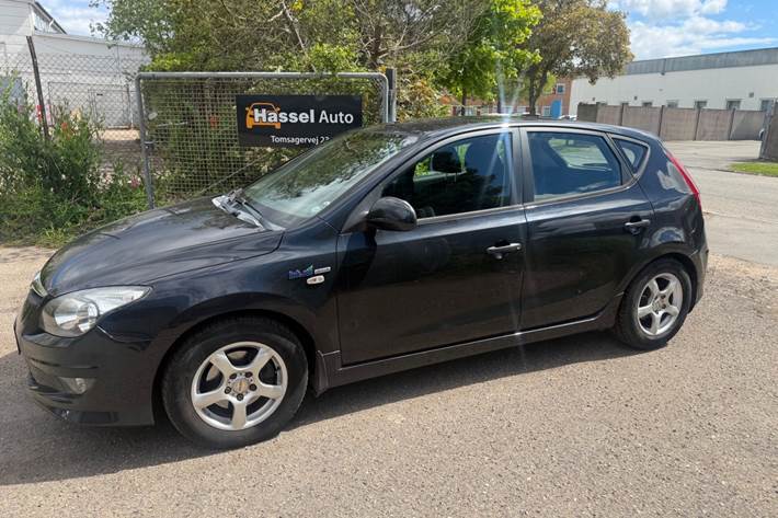 Grøn Hyundai i30 fra 2010