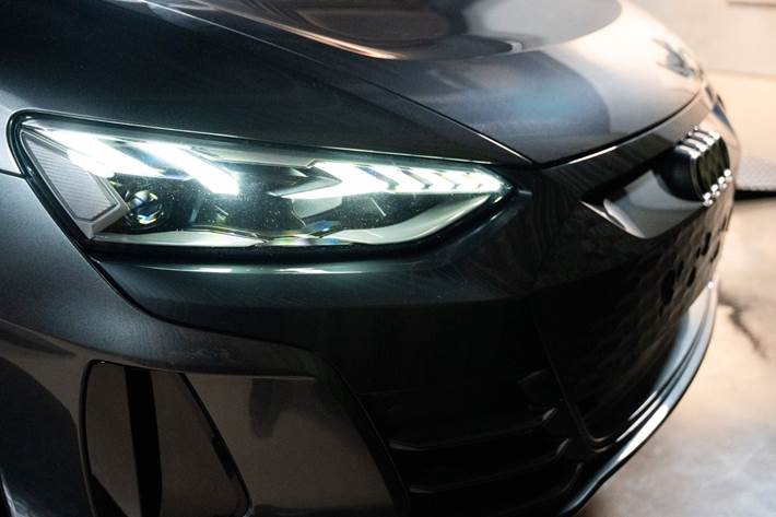 Grå Audi e-tron GT fra 2022